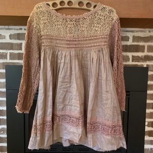 Magnolia pearl- linen nanette top